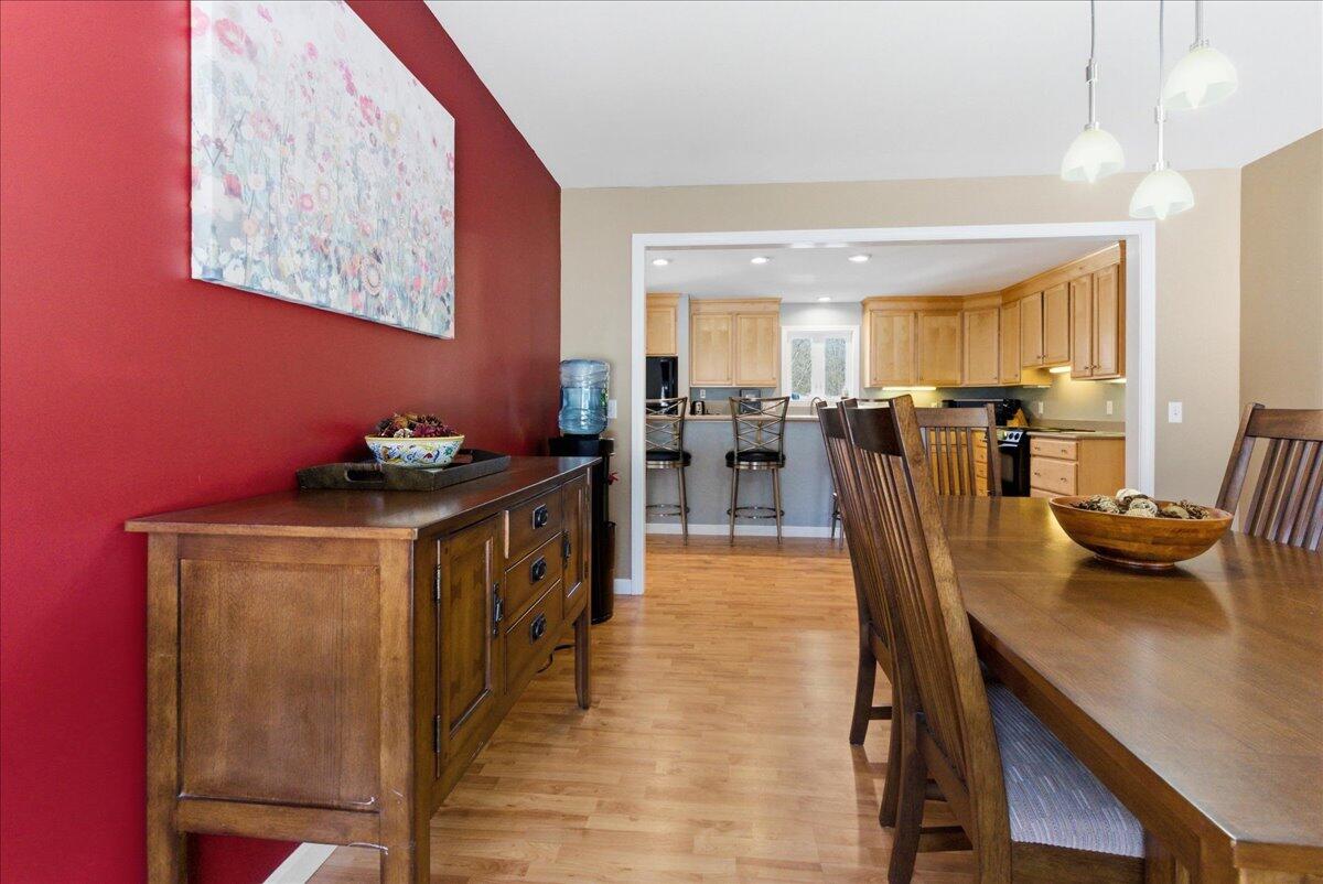 371 Maquoit Road Brunswick, ME 04011 - Photo 24 of 104 054-371 Maquoit Rd_Brunswick_ME-42