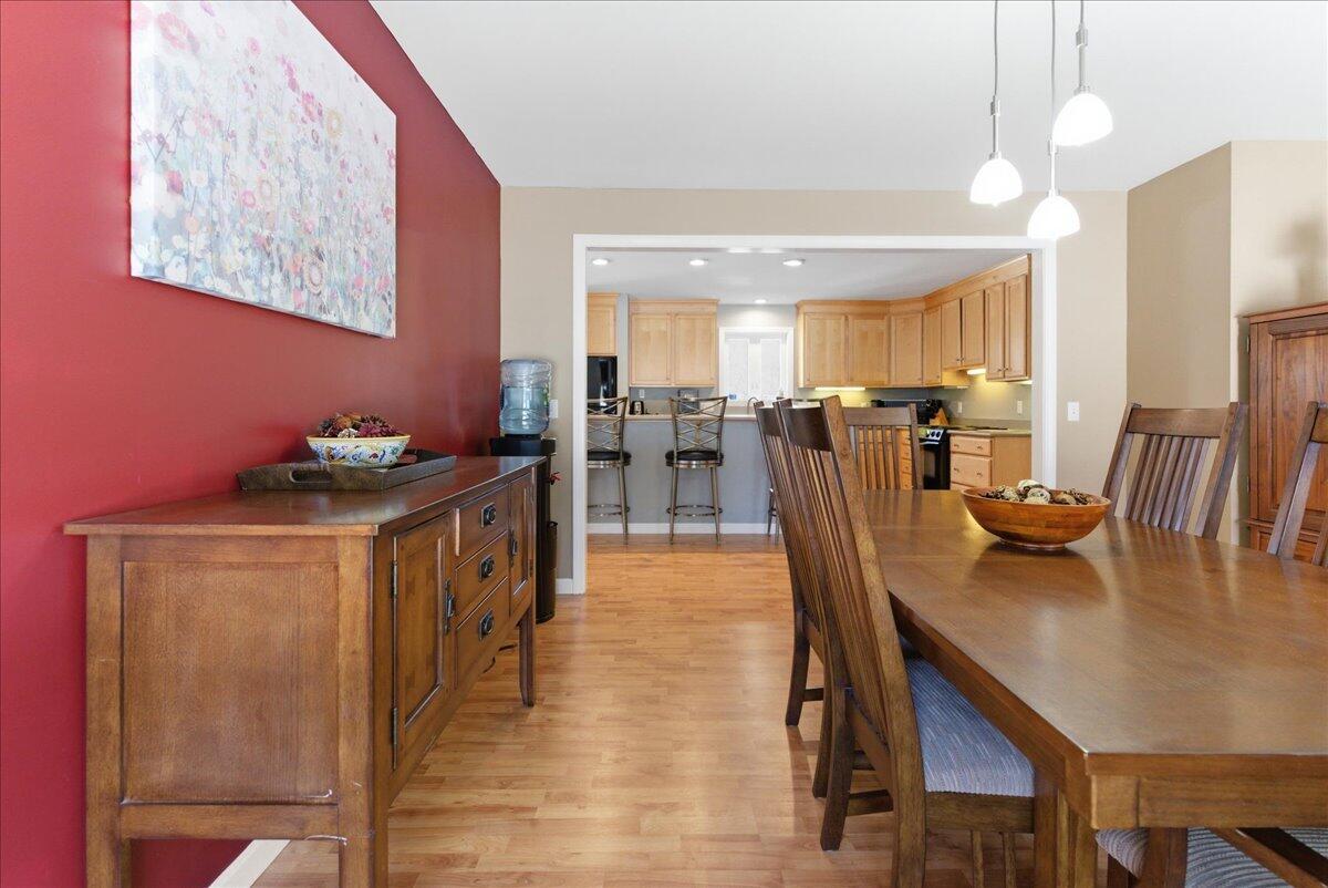 371 Maquoit Road Brunswick, ME 04011 - Photo 25 of 104 055-371 Maquoit Rd_Brunswick_ME-43