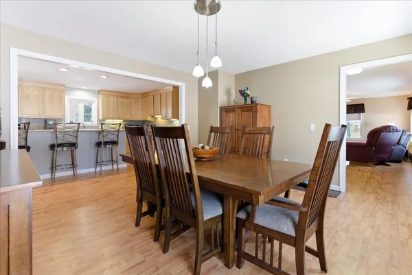 $798,800 | 371 Maquoit Road, Brunswick, ME 04011