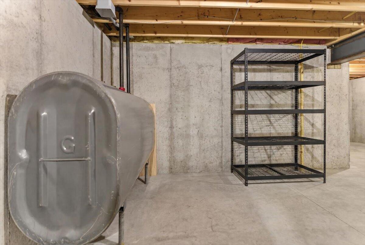 371 Maquoit Road Brunswick, ME 04011 - Photo 70 of 104 100-371 Maquoit Rd_Brunswick_ME-98