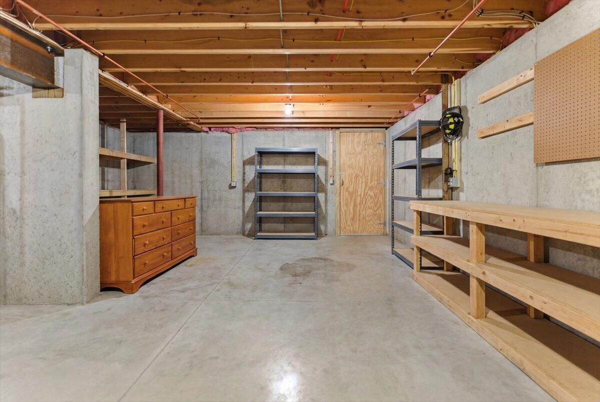 371 Maquoit Road Brunswick, ME 04011 - Photo 71 of 104 101-371 Maquoit Rd_Brunswick_ME-99