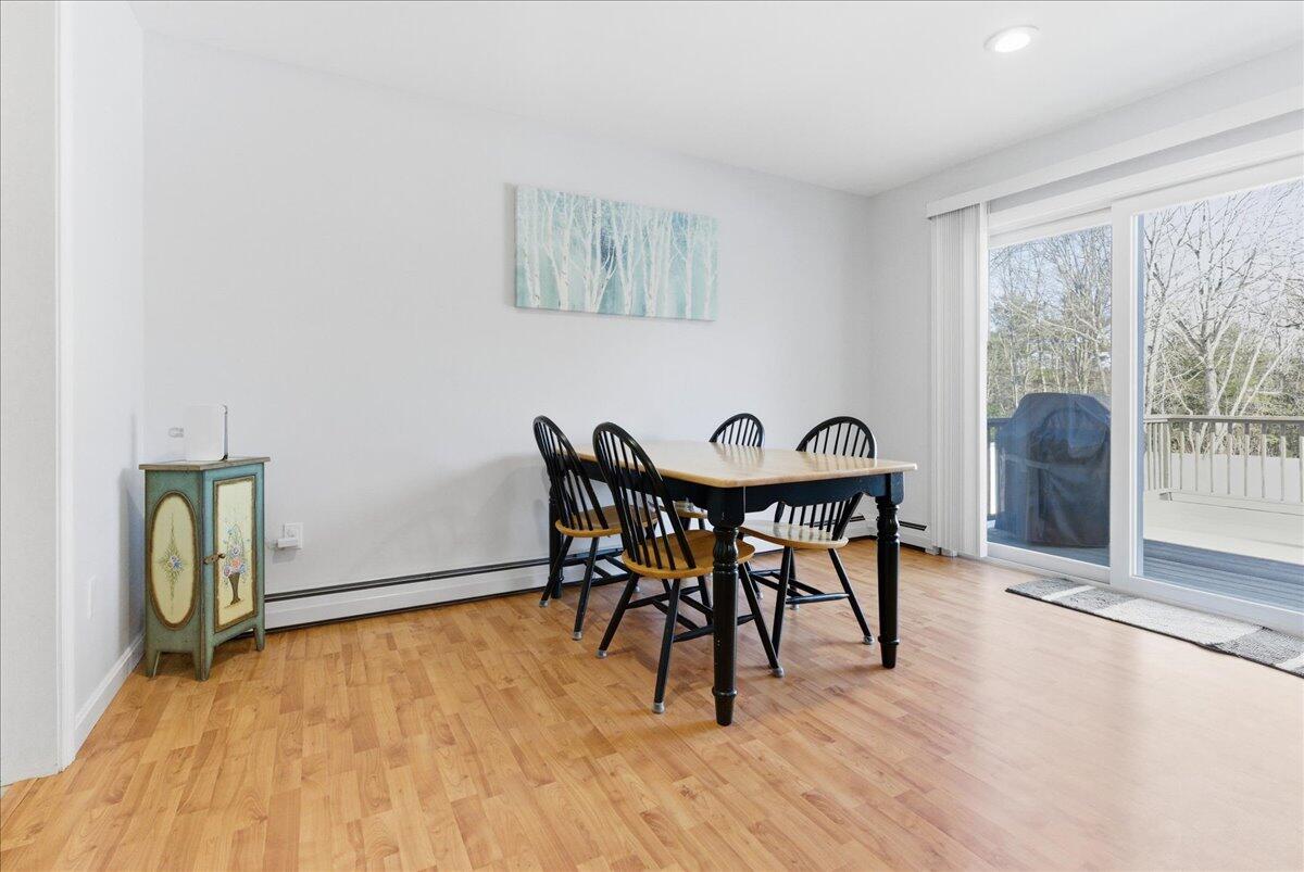 371 Maquoit Road Brunswick, ME 04011 - Photo 9 of 104 042-371 Maquoit Rd_Brunswick_ME-31