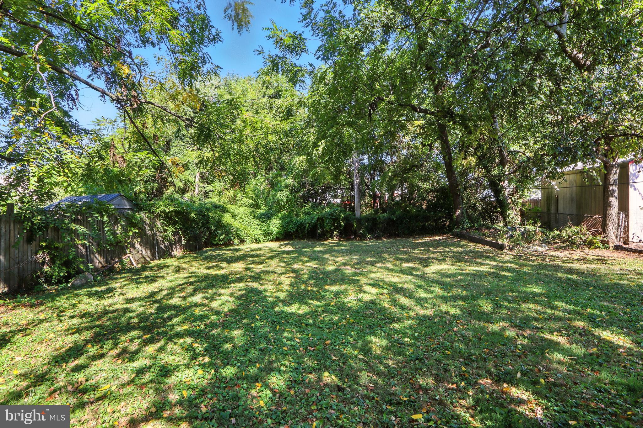 310 Audrey Avenue Baltimore, MD 21225 - Photo 34 of 35 a view of outdoor space and yard