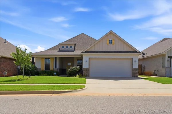 $345,000 | 2912 Wild Rose Lane, Yukon, OK 73099