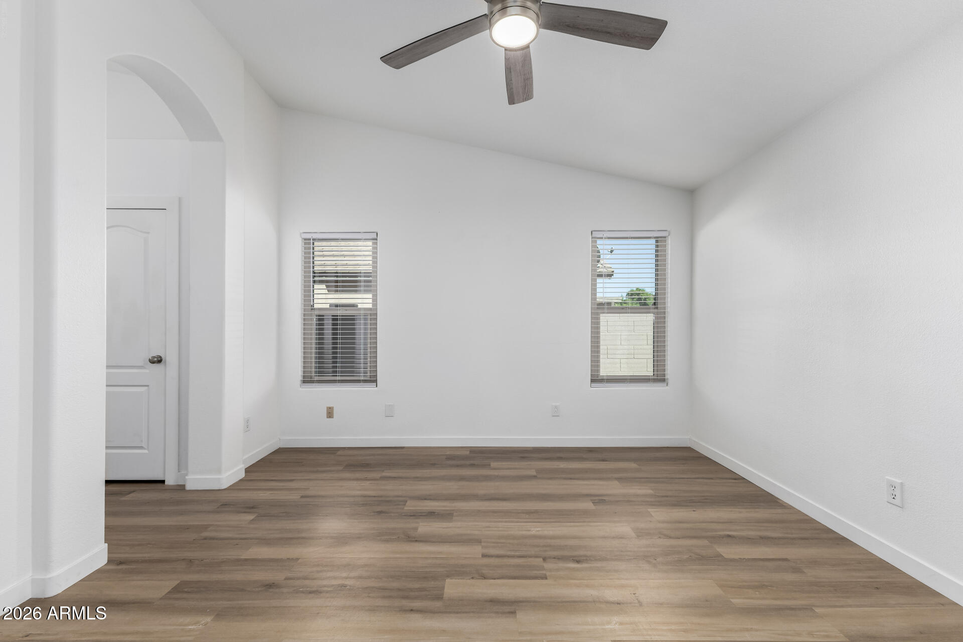 2085 East Smoke Tree Road Gilbert, AZ 85296 - Photo 12 of 27 12 - Smoke Tree