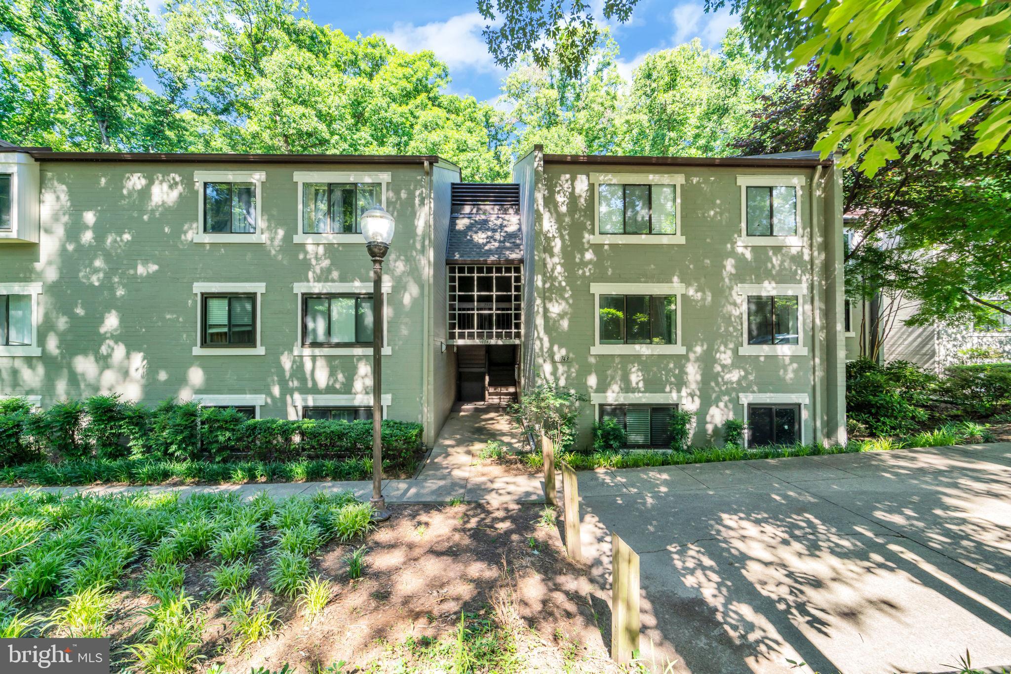 11743 Ledura Court, Unit 104 Reston, VA 20191 - Photo 2 of 38