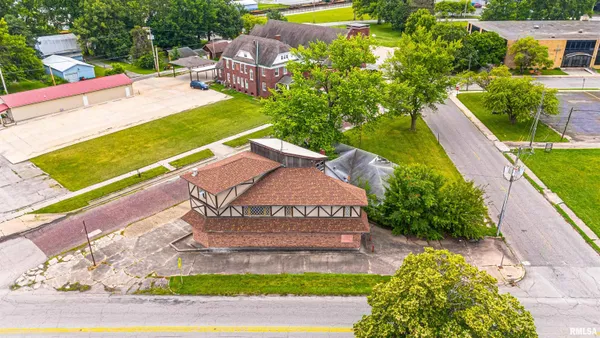 $190,000 | 311 South Logan Street, Lincoln, IL 62656