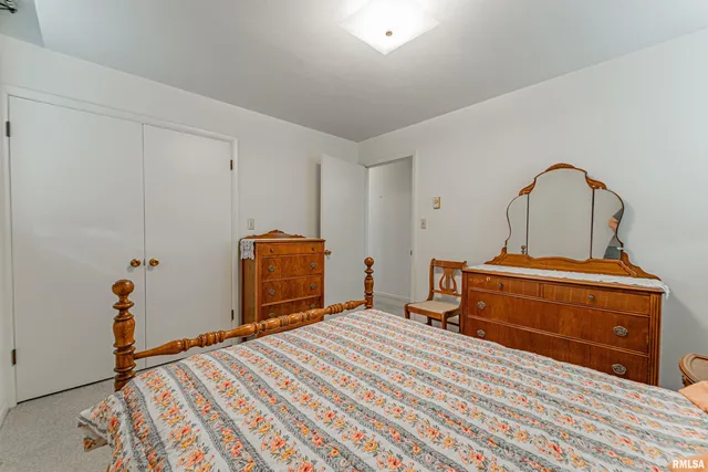 $299,000 | 311 South Logan Street, Lincoln, IL 62656