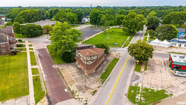$190,000 | 311 South Logan Street, Lincoln, IL 62656