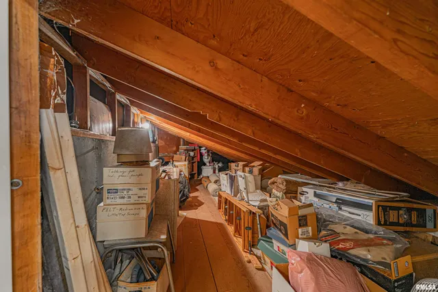 $299,000 | 311 South Logan Street, Lincoln, IL 62656