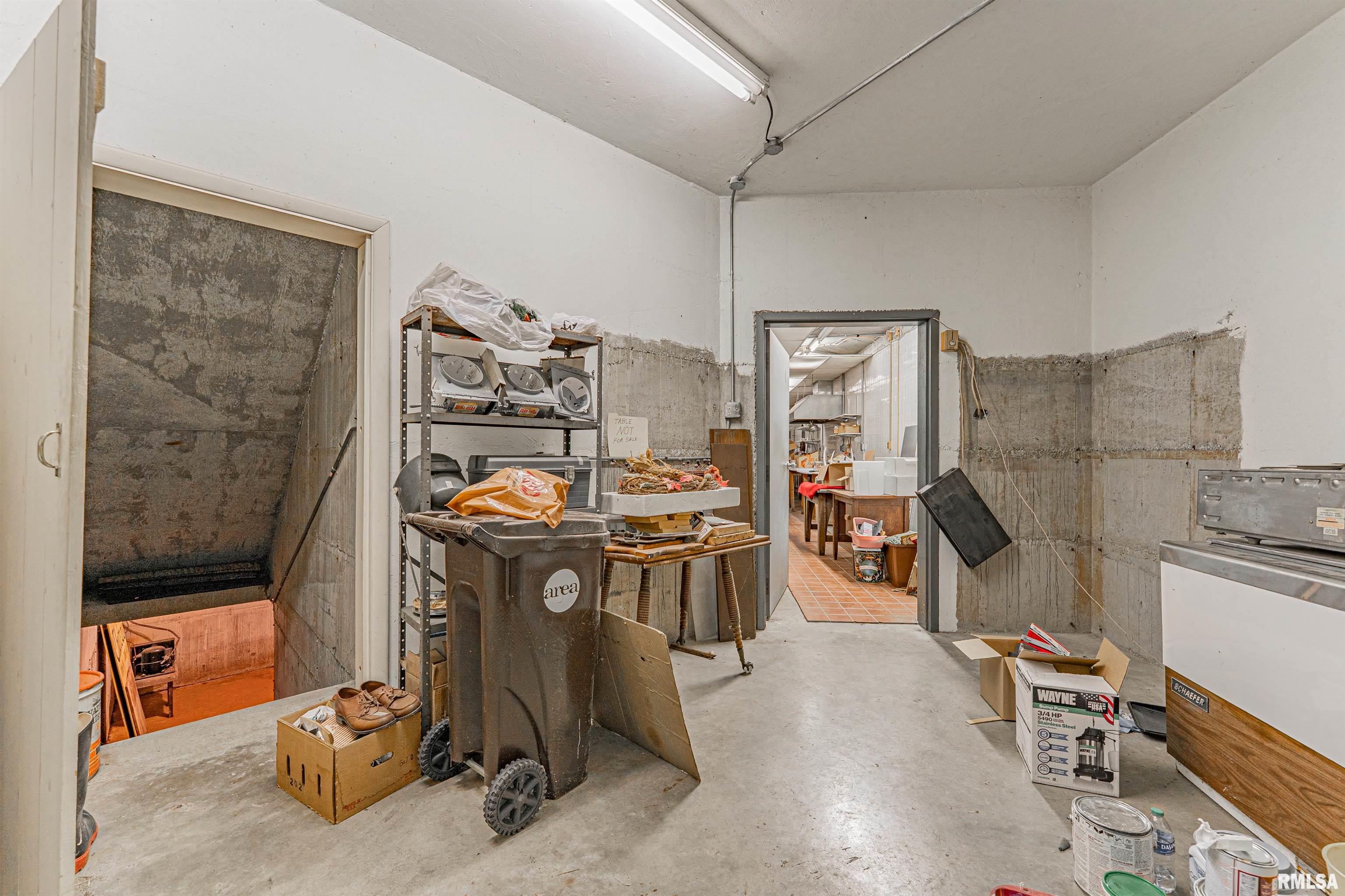 311 South Logan Street Lincoln, IL 62656 - Photo 37 of 50