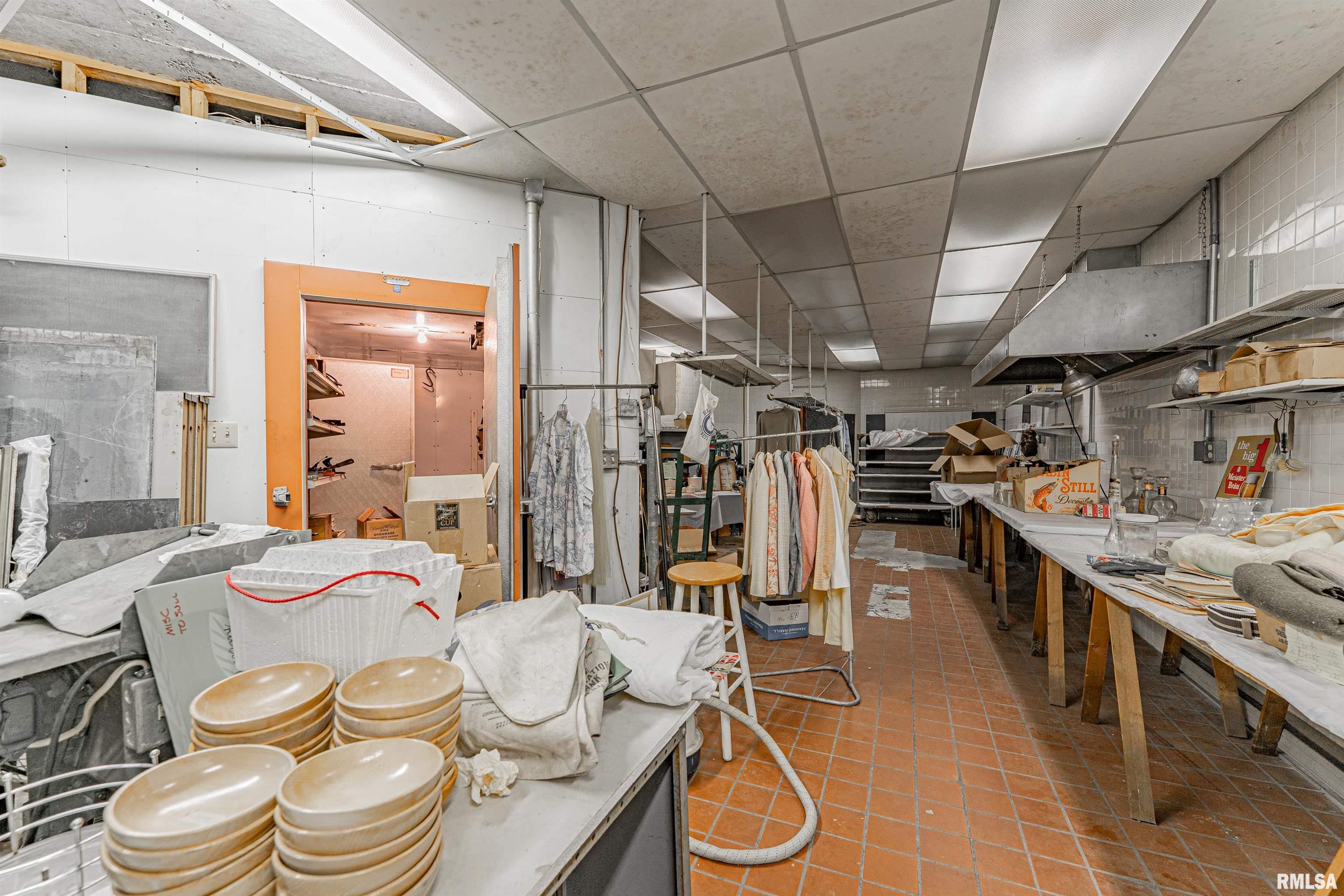 311 South Logan Street Lincoln, IL 62656 - Photo 38 of 50