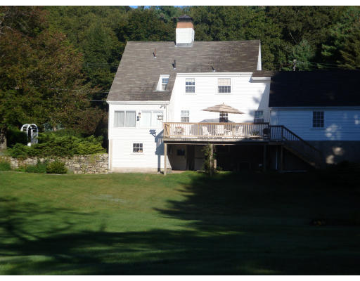 272 Dover Road Westwood, MA 02090 - Photo 5 of 21 Gallery Image 5