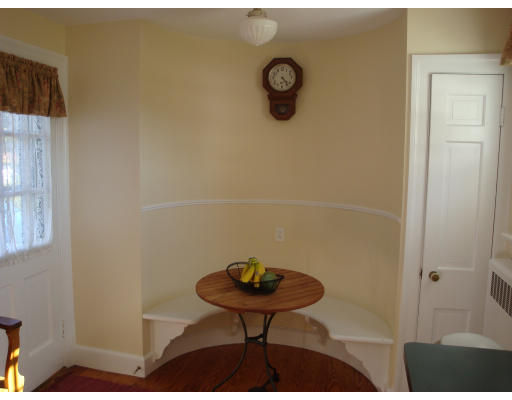 272 Dover Road Westwood, MA 02090 - Photo 8 of 21 Gallery Image 8