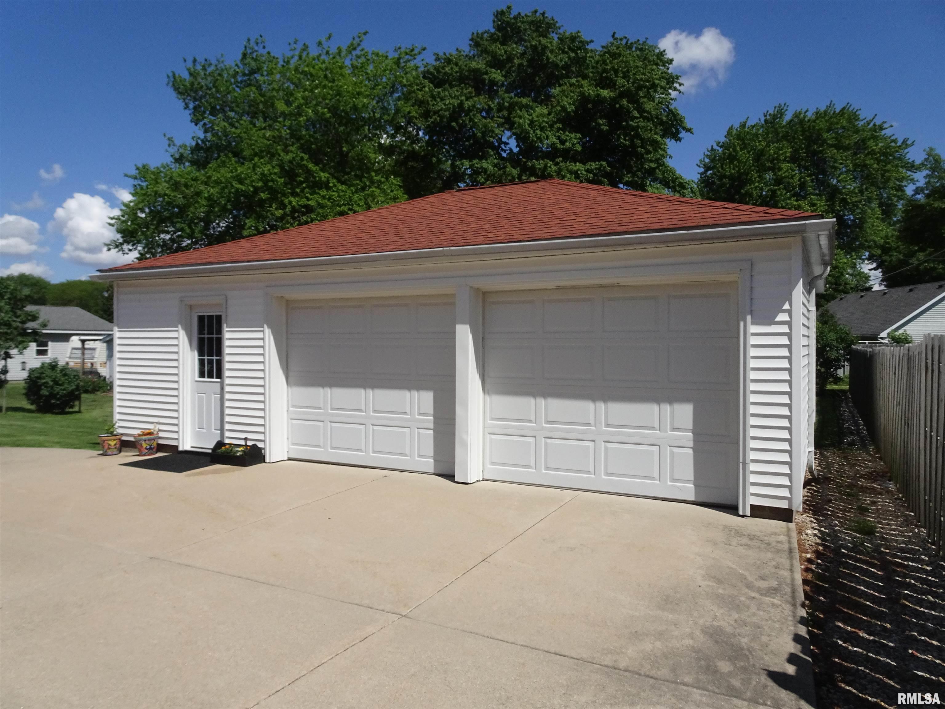 302 West Williams Street Atkinson, IL 61235 - Photo 2 of 14 Gallery Image 2