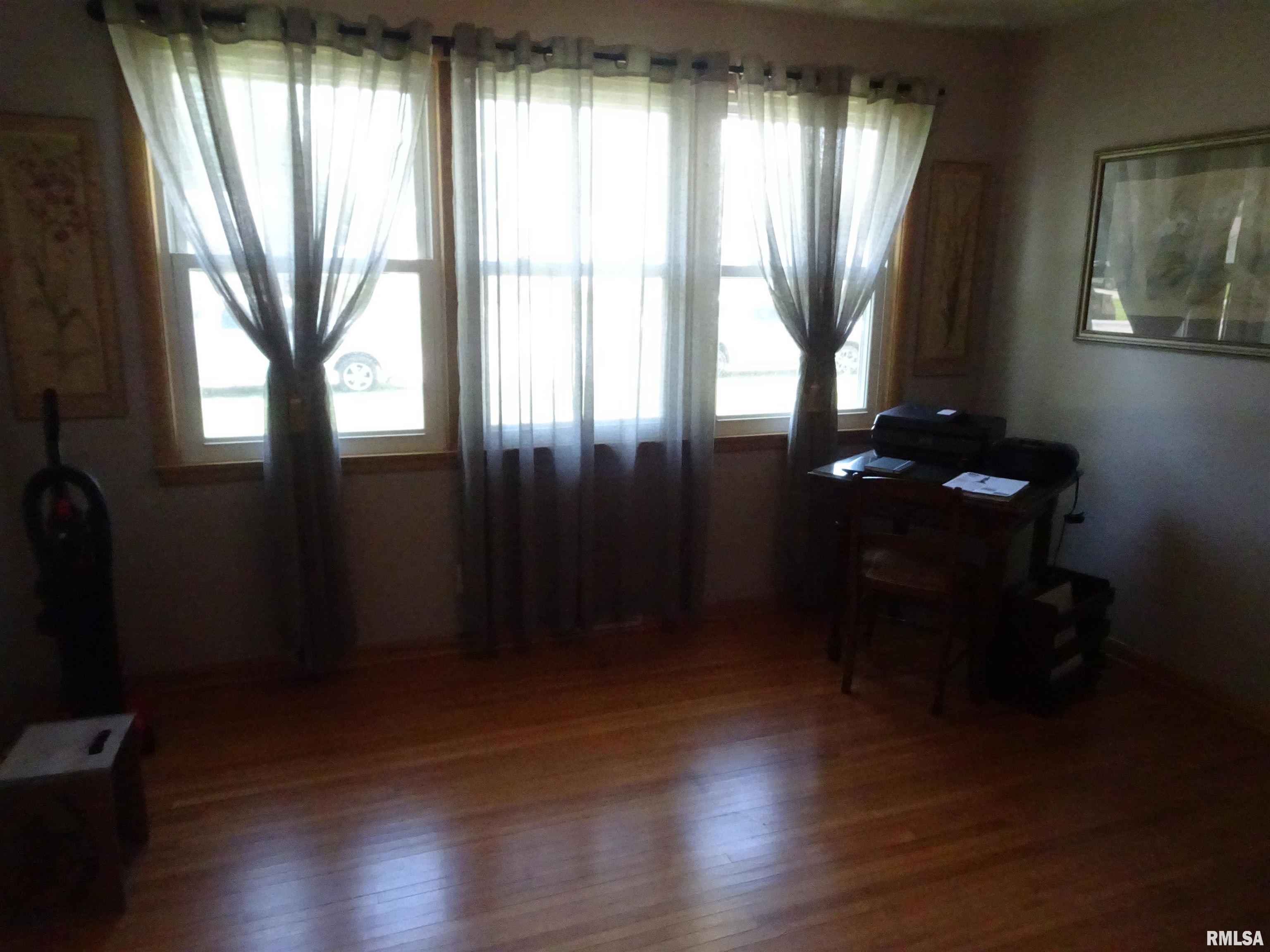 302 West Williams Street Atkinson, IL 61235 - Photo 8 of 14 Gallery Image 8