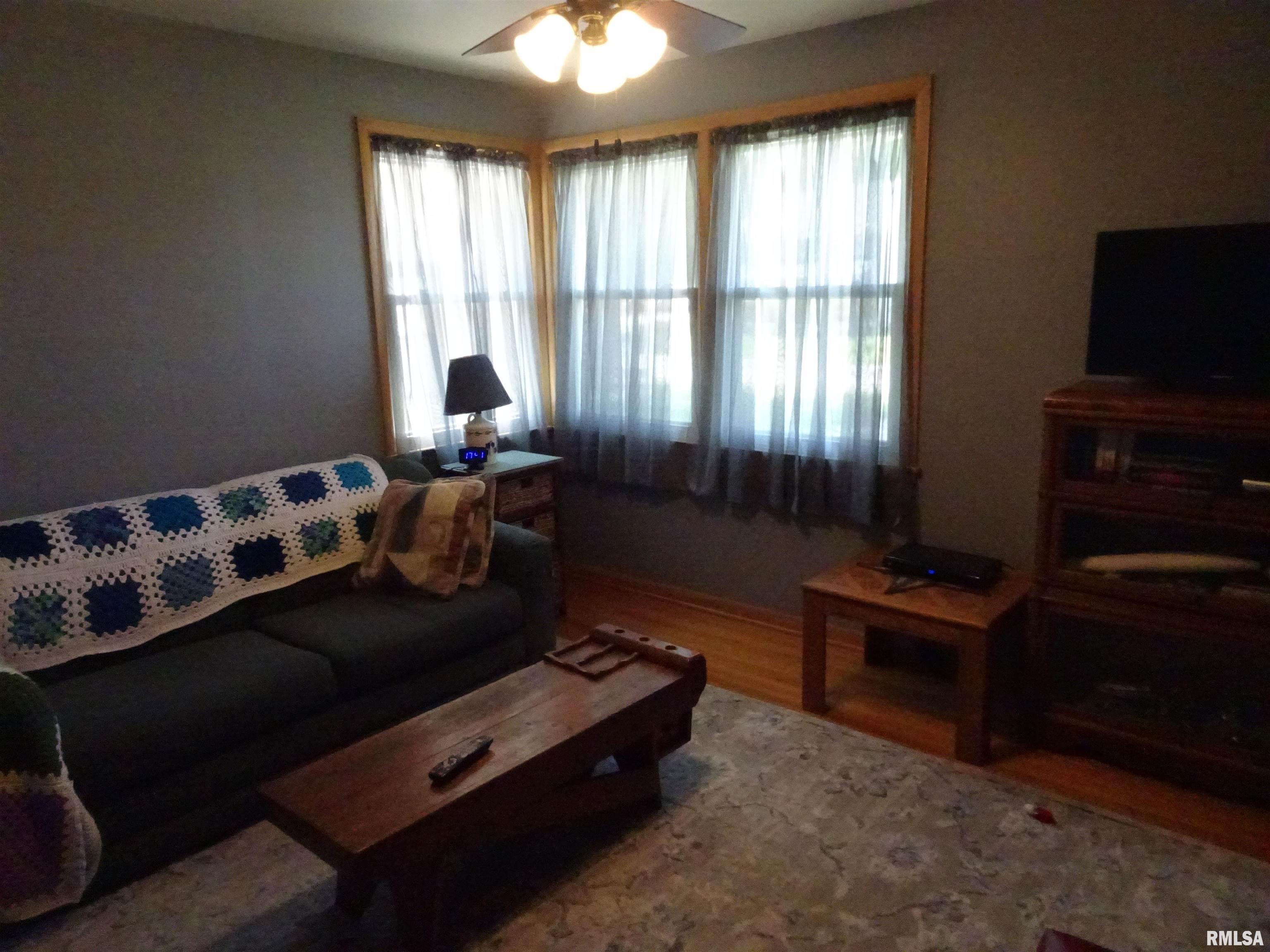 302 West Williams Street Atkinson, IL 61235 - Photo 9 of 14 Gallery Image 9