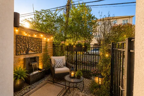 $679,900 | 5911 Rose Street, Houston, TX 77007