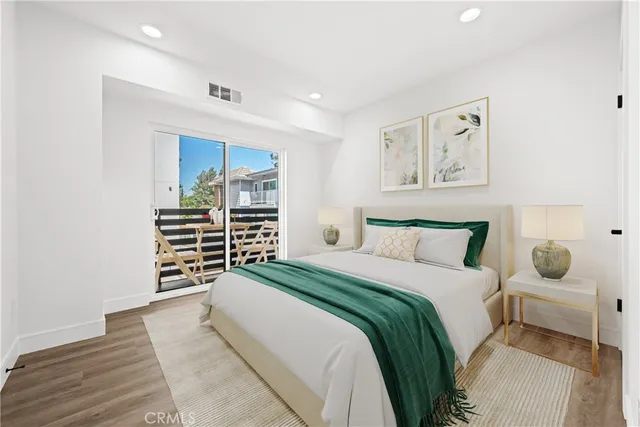 $4,295 | 6704 1/2 Kester Avenue, Van Nuys, CA 91405