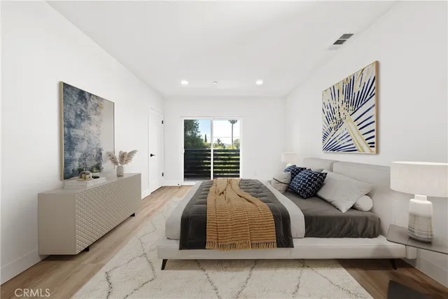 $4,295 | 6704 1/2 Kester Avenue, Van Nuys, CA 91405