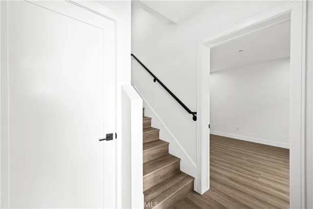 $4,295 | 6704 1/2 Kester Avenue, Van Nuys, CA 91405