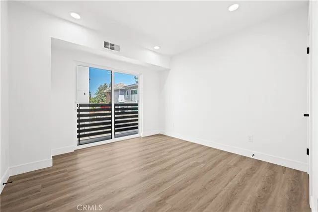 $4,295 | 6704 1/2 Kester Avenue, Van Nuys, CA 91405