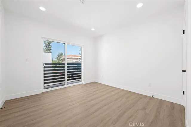 $4,295 | 6704 1/2 Kester Avenue, Van Nuys, CA 91405