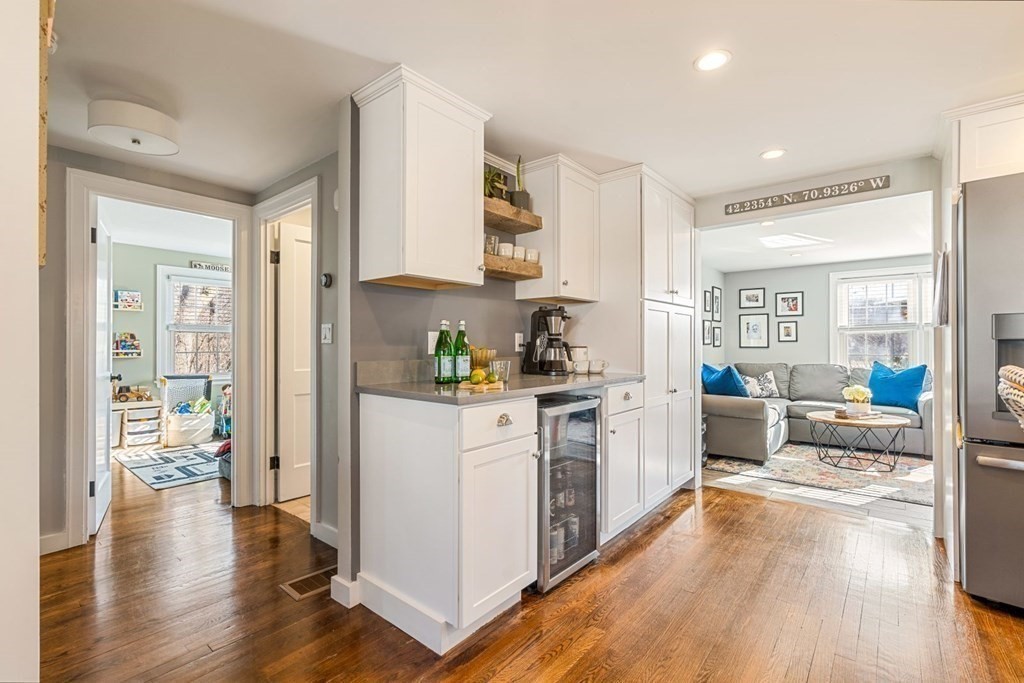 53 Frank Road Weymouth, MA 02191 - Photo 12 of 41 Gallery Image 12