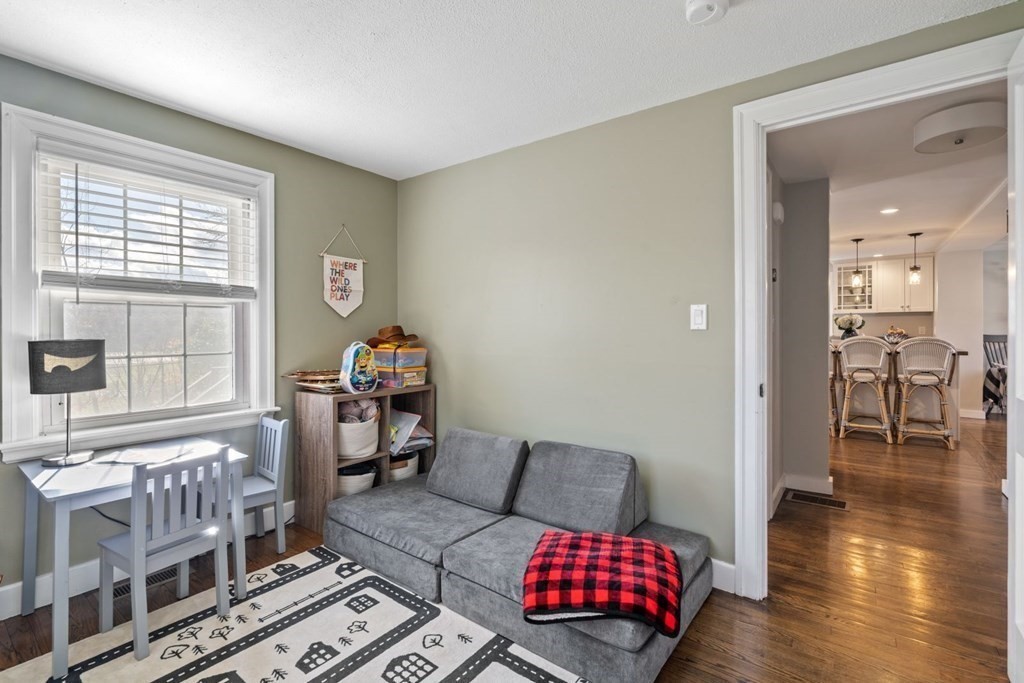 53 Frank Road Weymouth, MA 02191 - Photo 19 of 41 Gallery Image 19