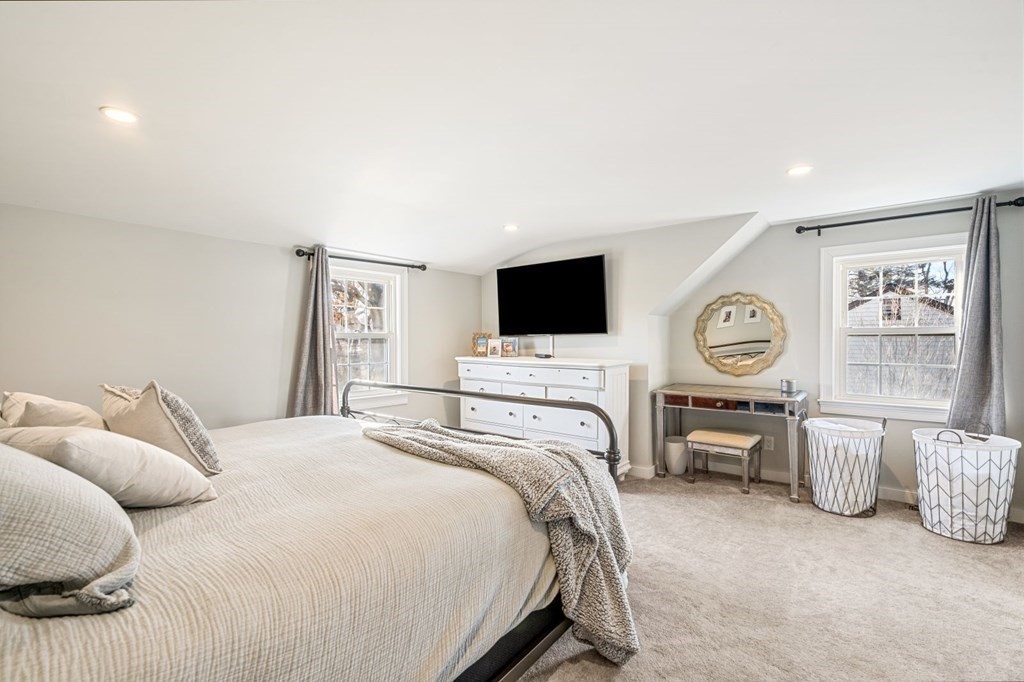 53 Frank Road Weymouth, MA 02191 - Photo 26 of 41 Gallery Image 26