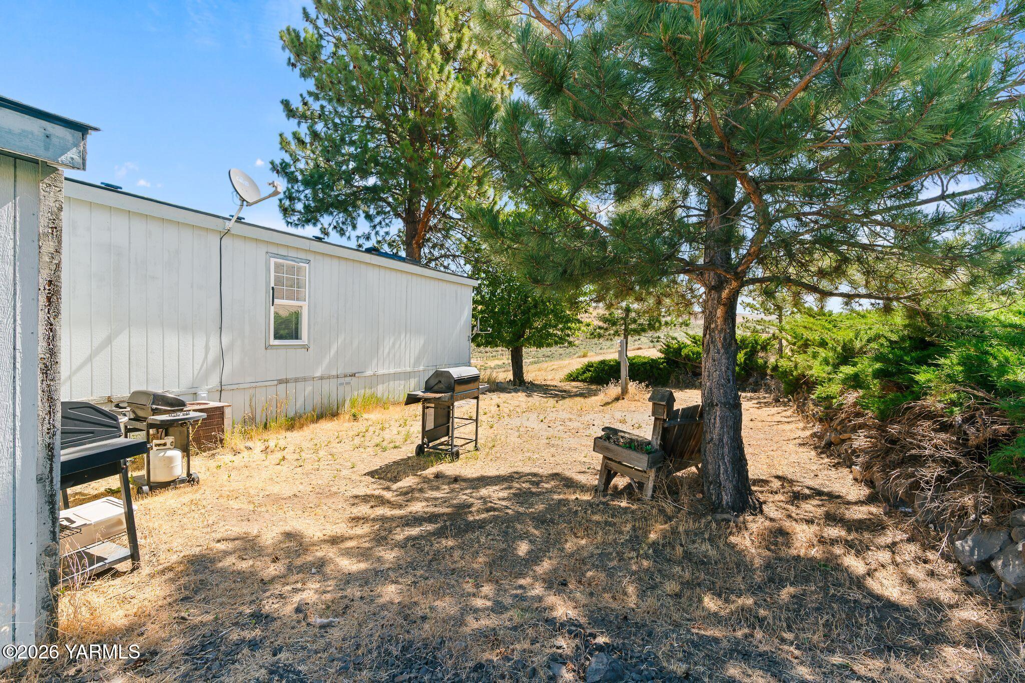 14190 North Wenas Road Selah, WA 98942 - Photo 25 of 35 36_14190 N Wenas Rd-24