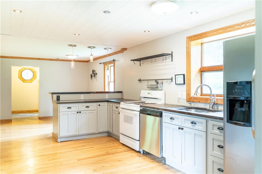 112 Cheeseman Road Portersville, PA 16051 - Photo 4 of 25 Gallery Image 4