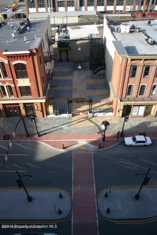 a picture of car parked