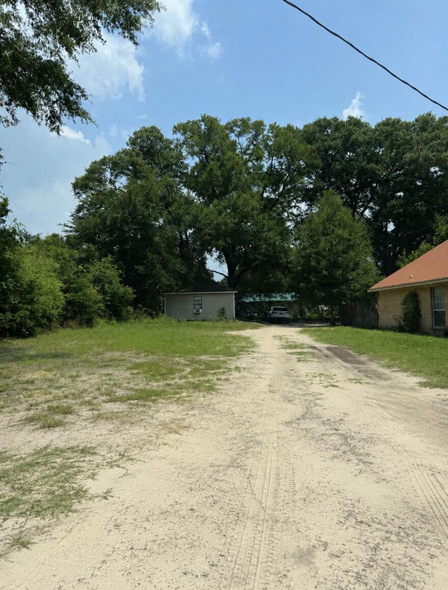 692 B Williams Avenue Crestview, FL 32539 - Photo 1 of 1 IMG_3778