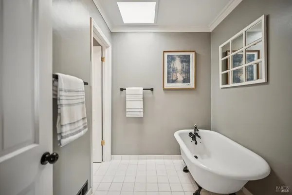 $2,175,000 | 497 Fairway Drive, Novato, CA 94949