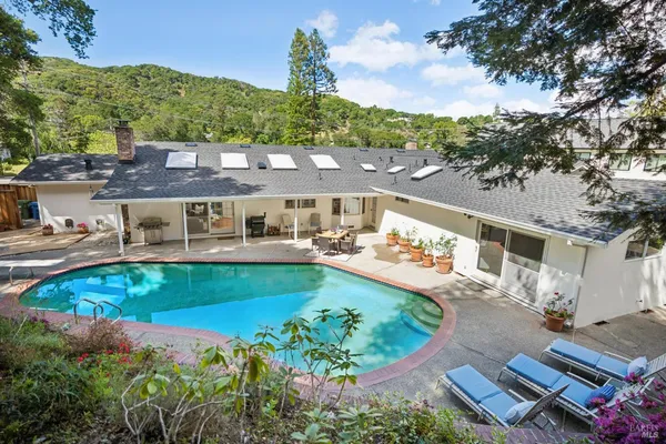 $2,175,000 | 497 Fairway Drive, Novato, CA 94949