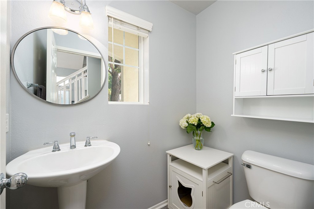 25 Iron Horse Trail Ladera Ranch, CA 92694 - Photo 15 of 35 Powder room