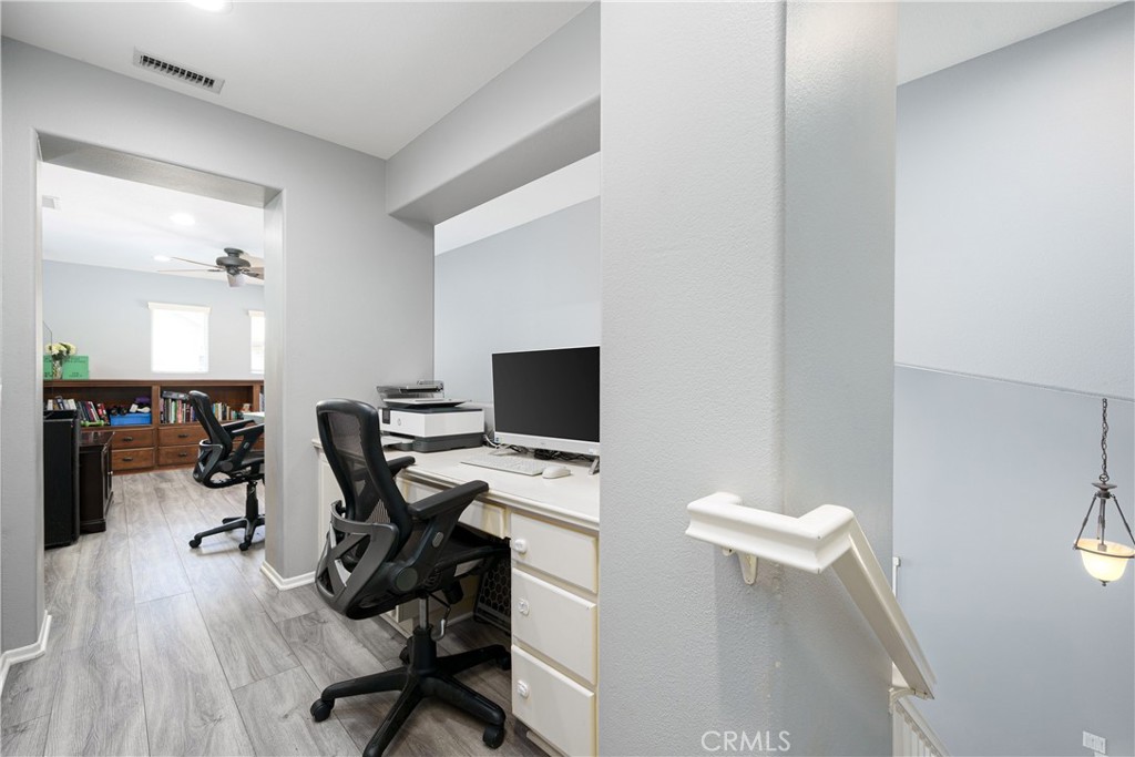 25 Iron Horse Trail Ladera Ranch, CA 92694 - Photo 19 of 35 desk area/hallway