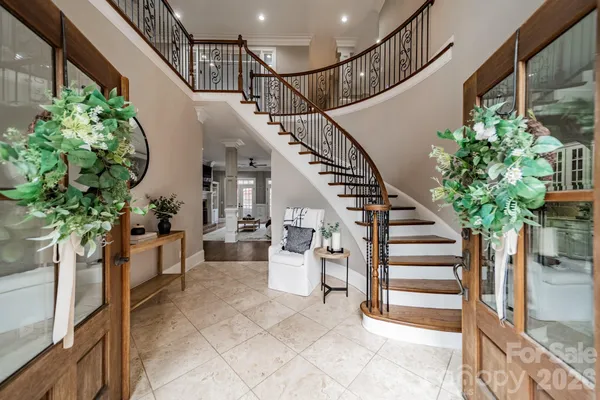 a view of entryway and hall