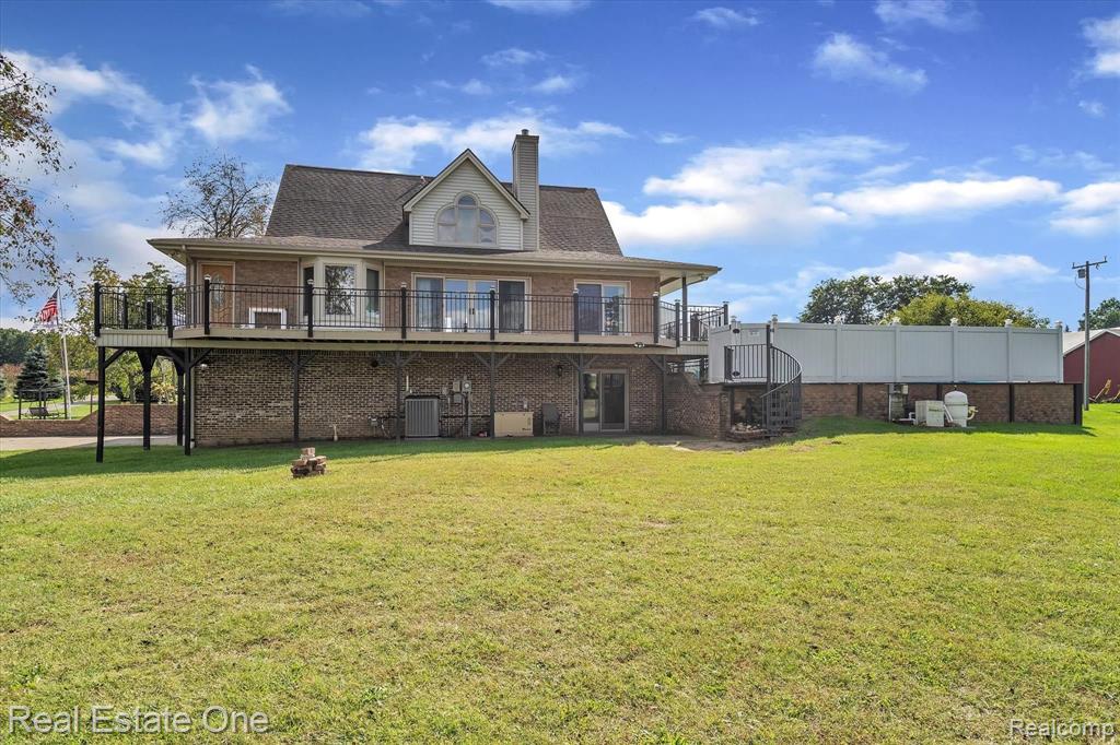 902 West Coon Lake Road Howell, MI 48843 - Photo 36 of 58