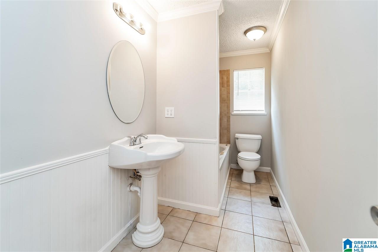 1024 Minor Street Birmingham, AL 35224 - Photo 5 of 6
