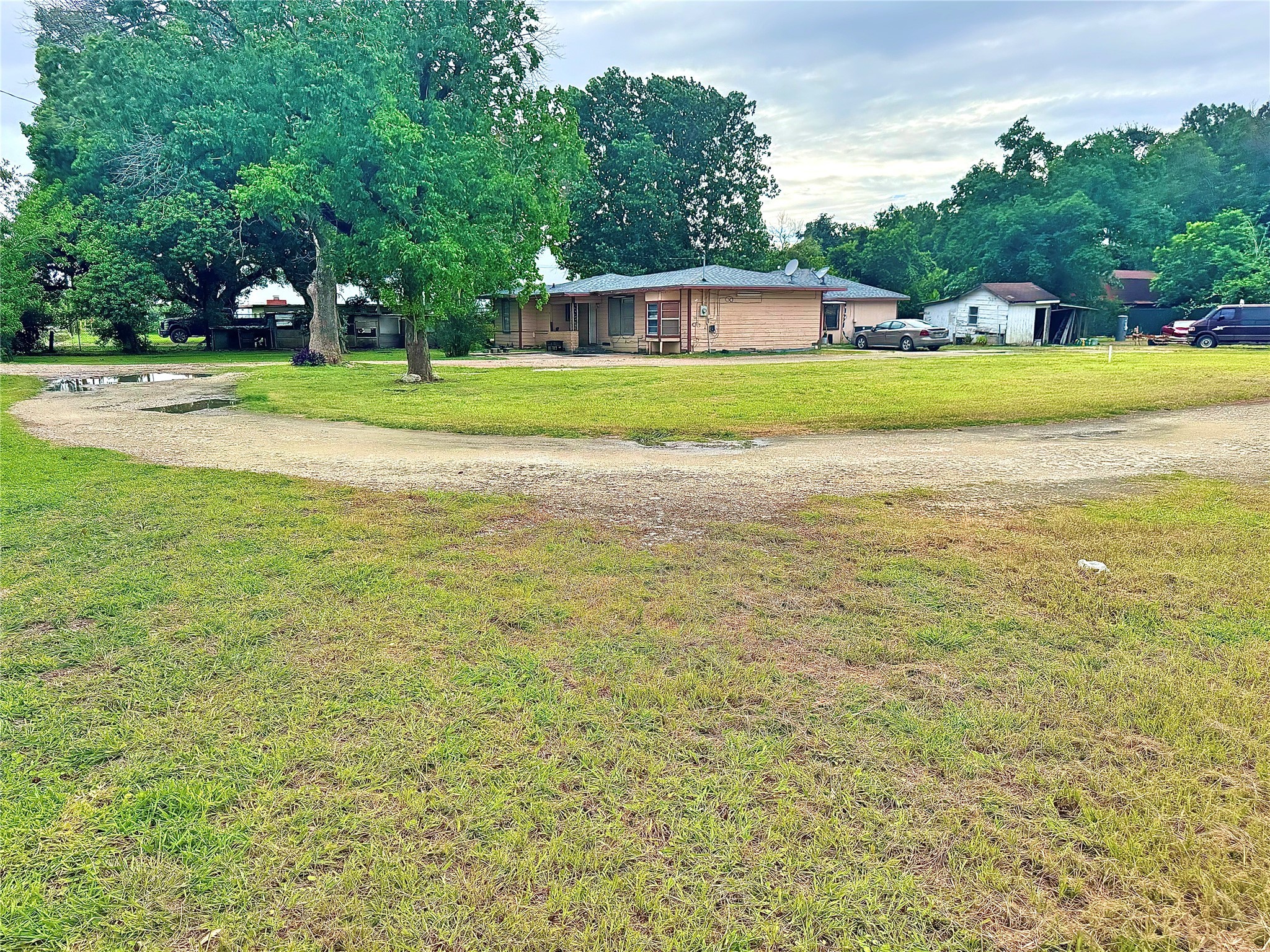 831 Old Genoa Red Bluff Road Houston, TX 77034 - Photo 17 of 20