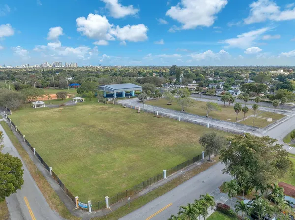 $449,950 | 3531 Northwest 9th Court, Lauderhill, FL 33311