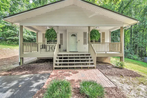 $365,000 | 18 McTindal Circle, Asheville, NC 28803