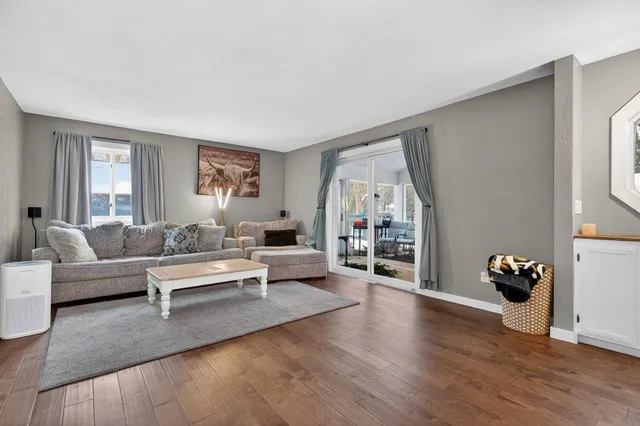 $389,900 | 2 Stames Drive, Appleton, WI 54914