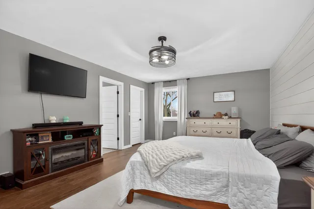 $389,900 | 2 Stames Drive, Appleton, WI 54914