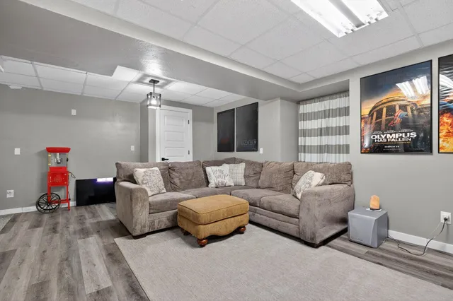 $389,900 | 2 Stames Drive, Appleton, WI 54914