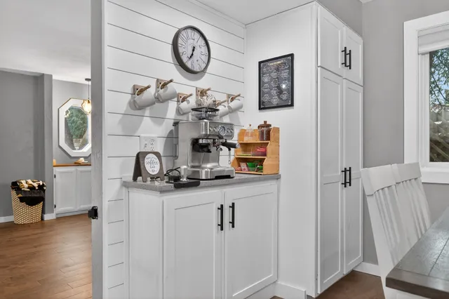 $389,900 | 2 Stames Drive, Appleton, WI 54914