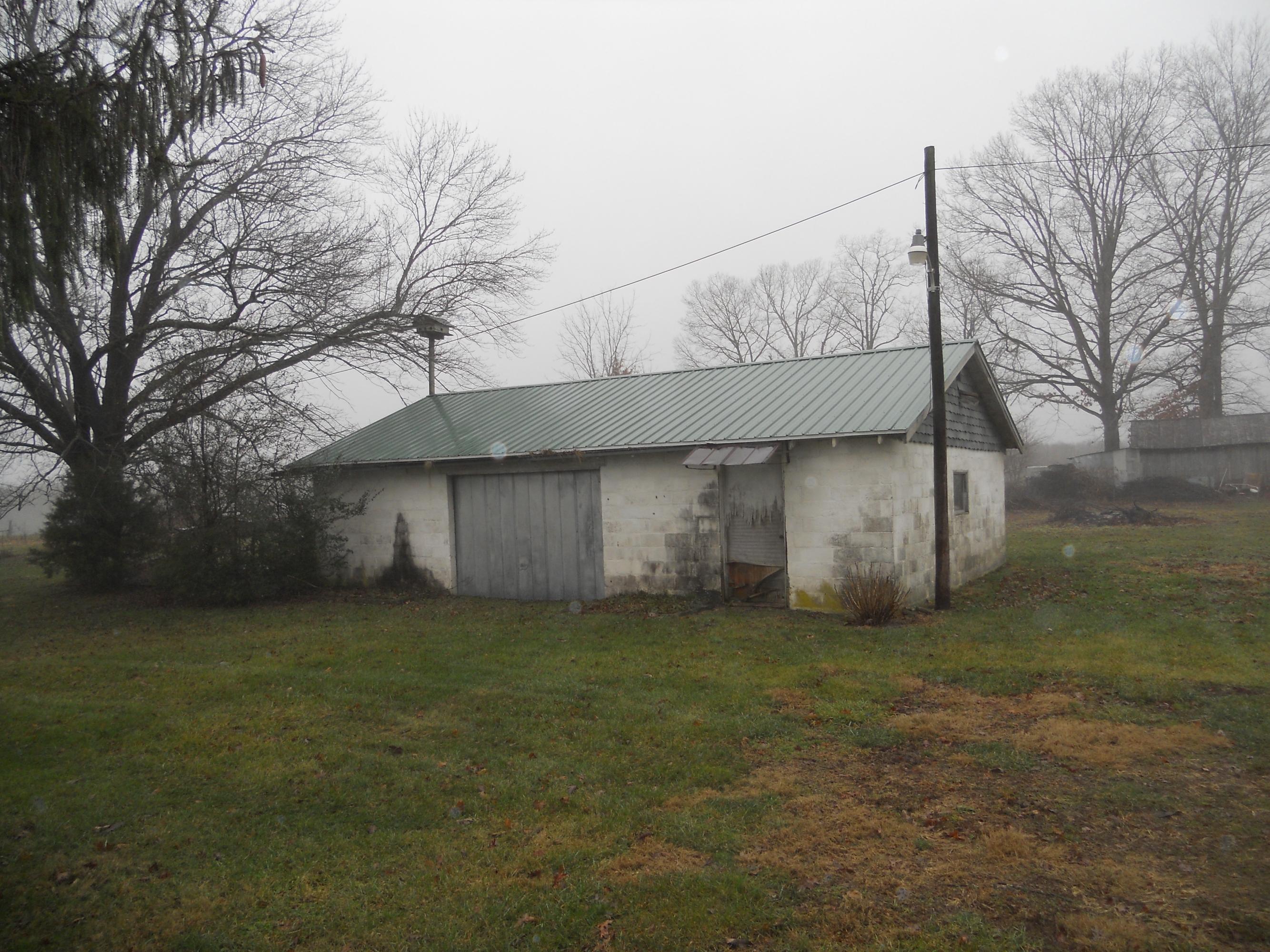 3008 Rugby Pike Allardt, TN 38504 - Photo 6 of 19 012