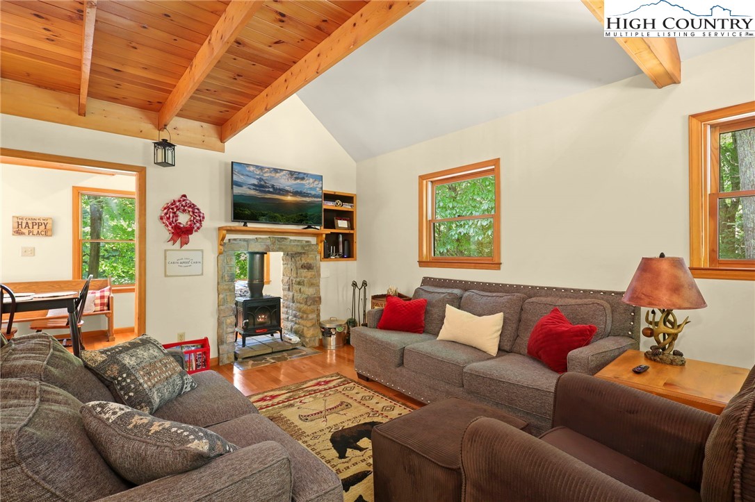 115 Old Chestnut Road Banner Elk, NC 28604 - Photo 6 of 41 Gallery Image 6